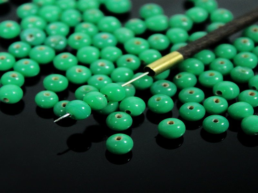 fern-green-spherical-ceramic-beads
