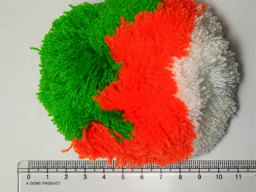 Tricolor Pom Pom