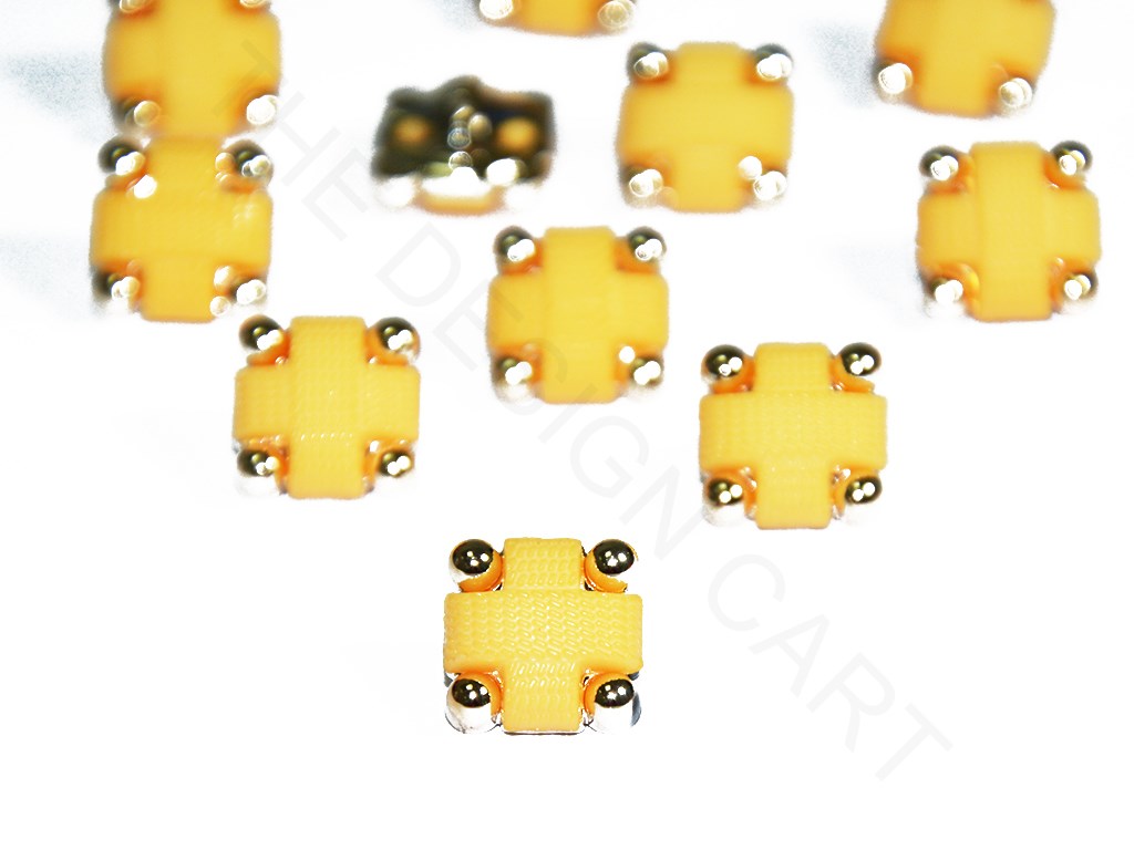 light-yellow-square-acrylic-buttons-stc280220-221