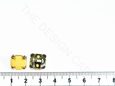 light-yellow-square-acrylic-buttons-stc280220-221