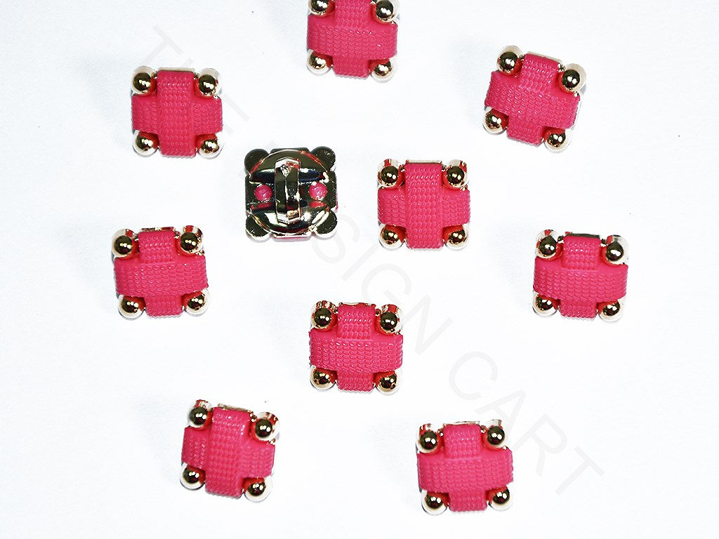 bright-pink-square-acrylic-buttons-stc280220-223