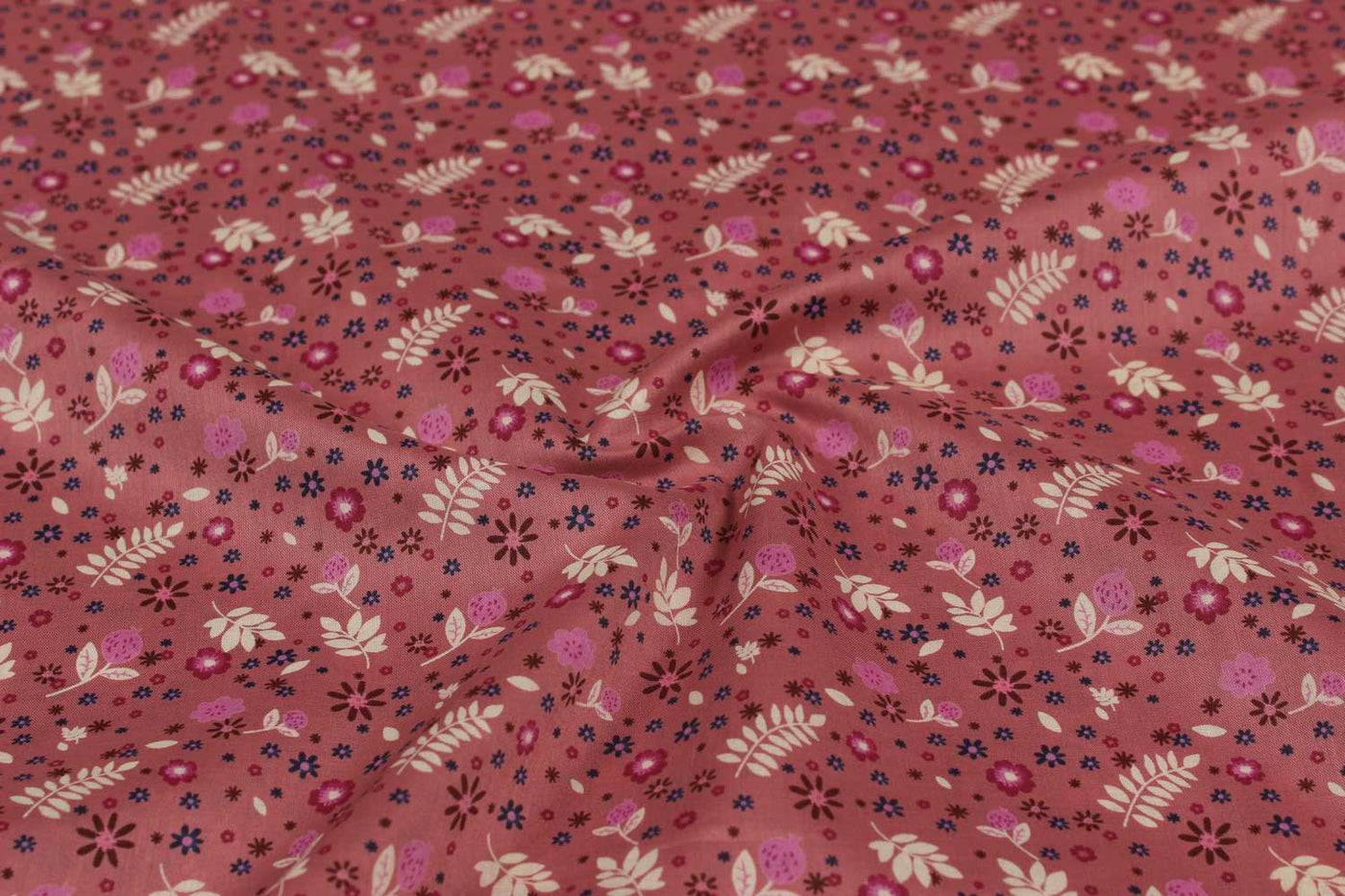 pink-printed-cotton-fabric-4193820