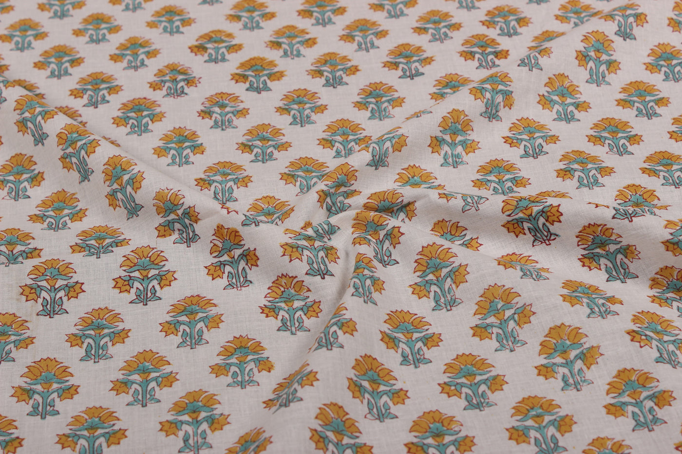 white-block-printed-cotton-fabric-4392722