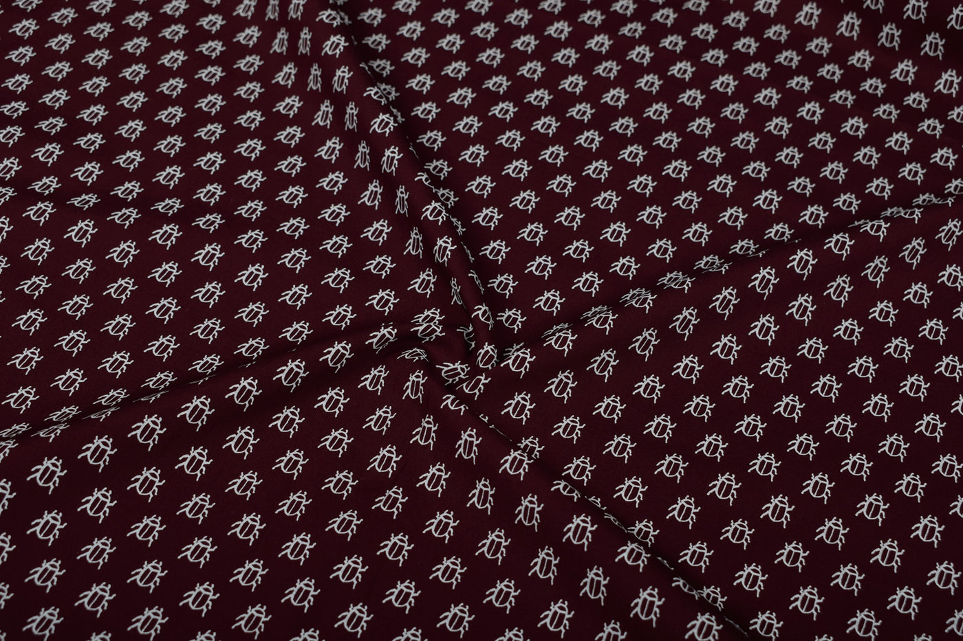 maroon-printed-cotton-poplin-fabric-4417720