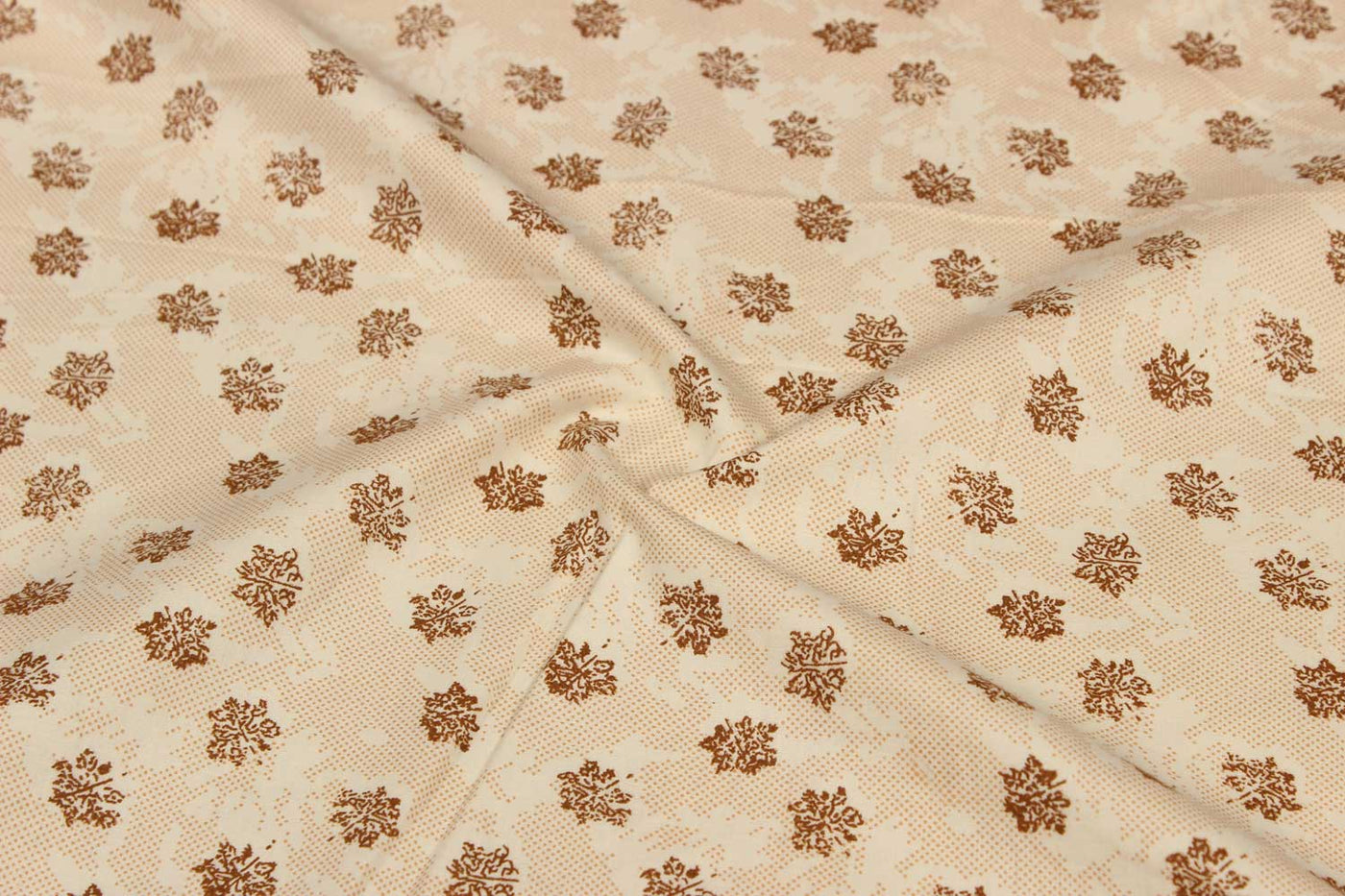 beige-cotton-poplin-fabric-4493020