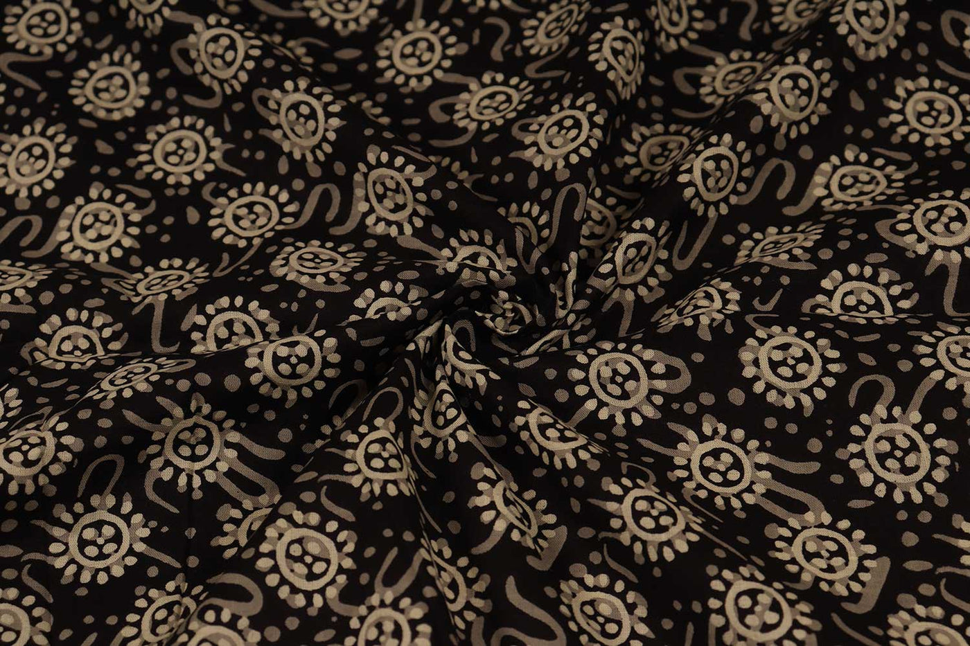 blackivory-printed-cotton-cambric-fabric-4904622