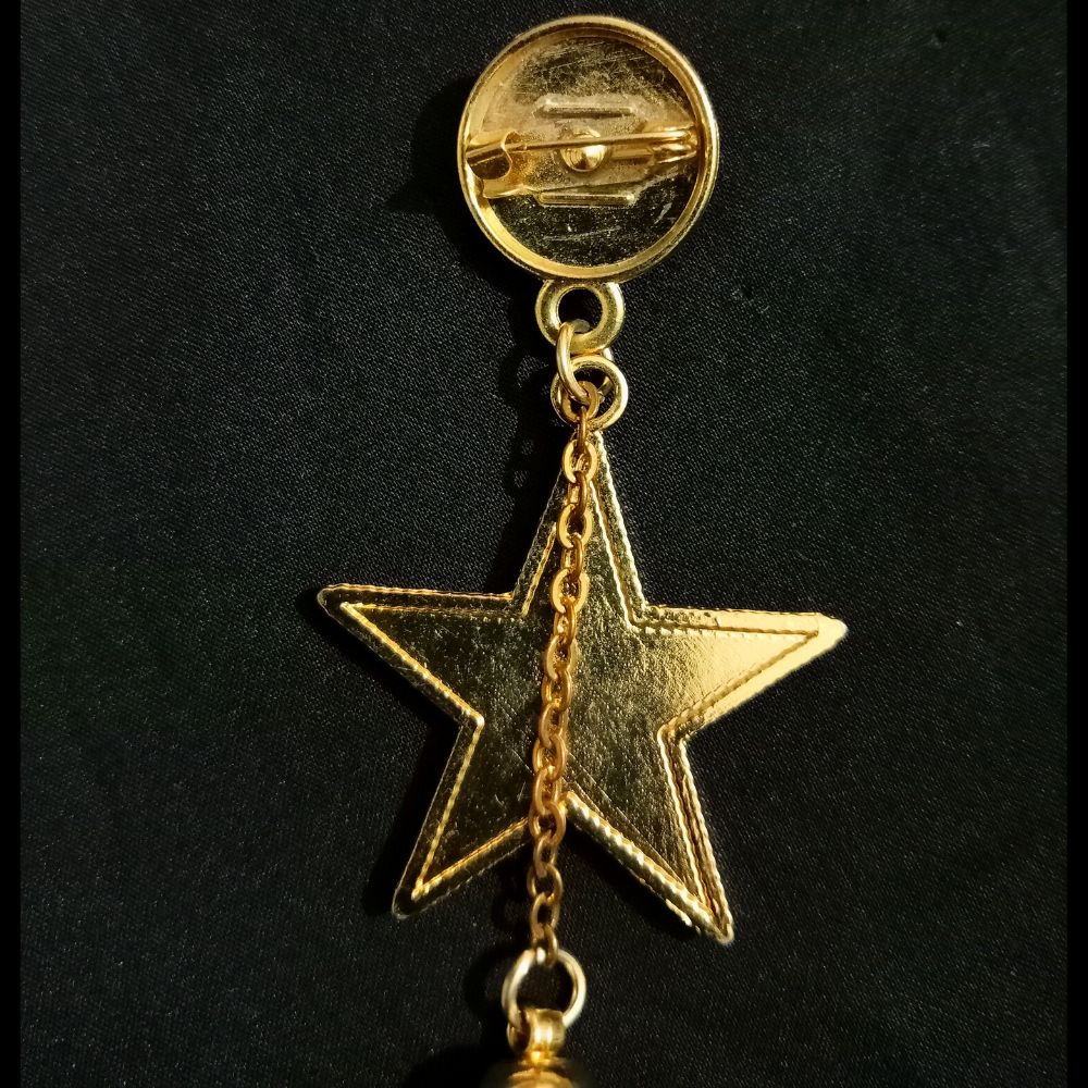 golden-star-with-feather-designer-brooch