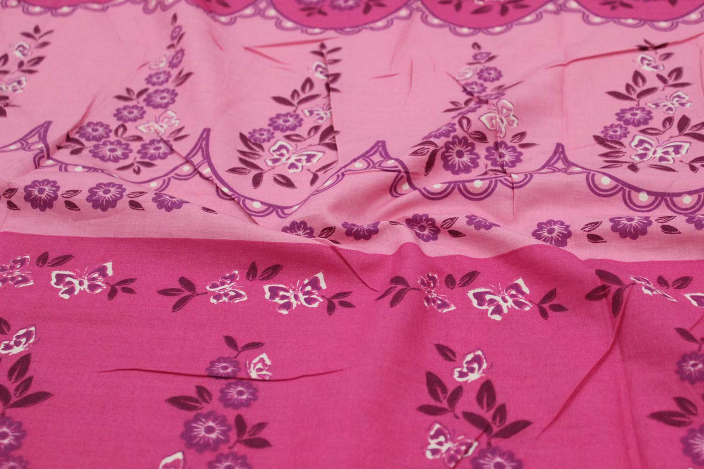 pink-cotton-fabric-6819717