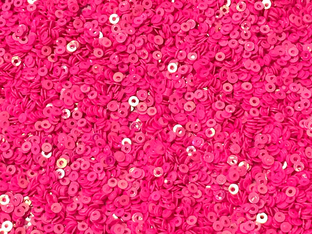 hot-pink-circular-plastic-sequins-ntc131219-525