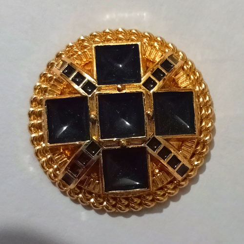 golden-black-with-cube-design-metal-buttons