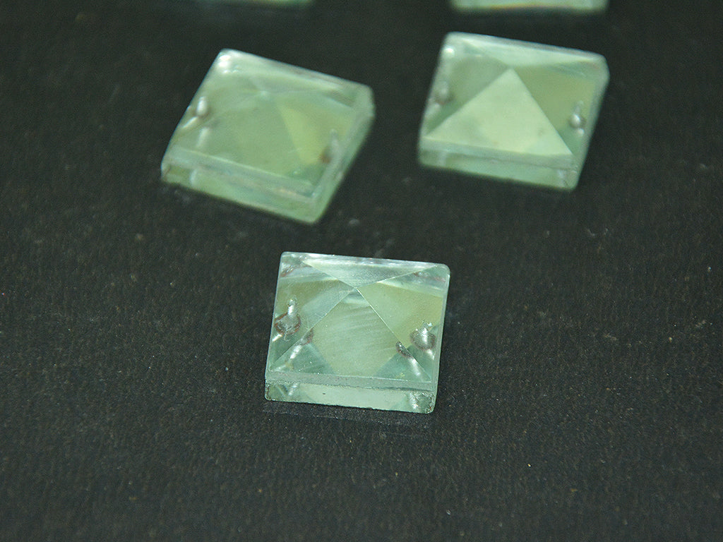 Square Transparent 2 Hole Glass Stones 2