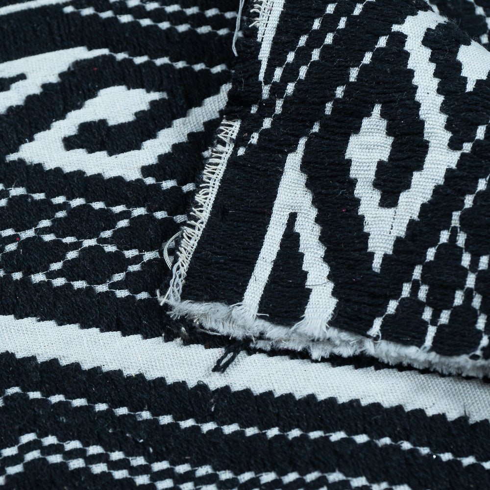 black-and-white-jacquard-fabric