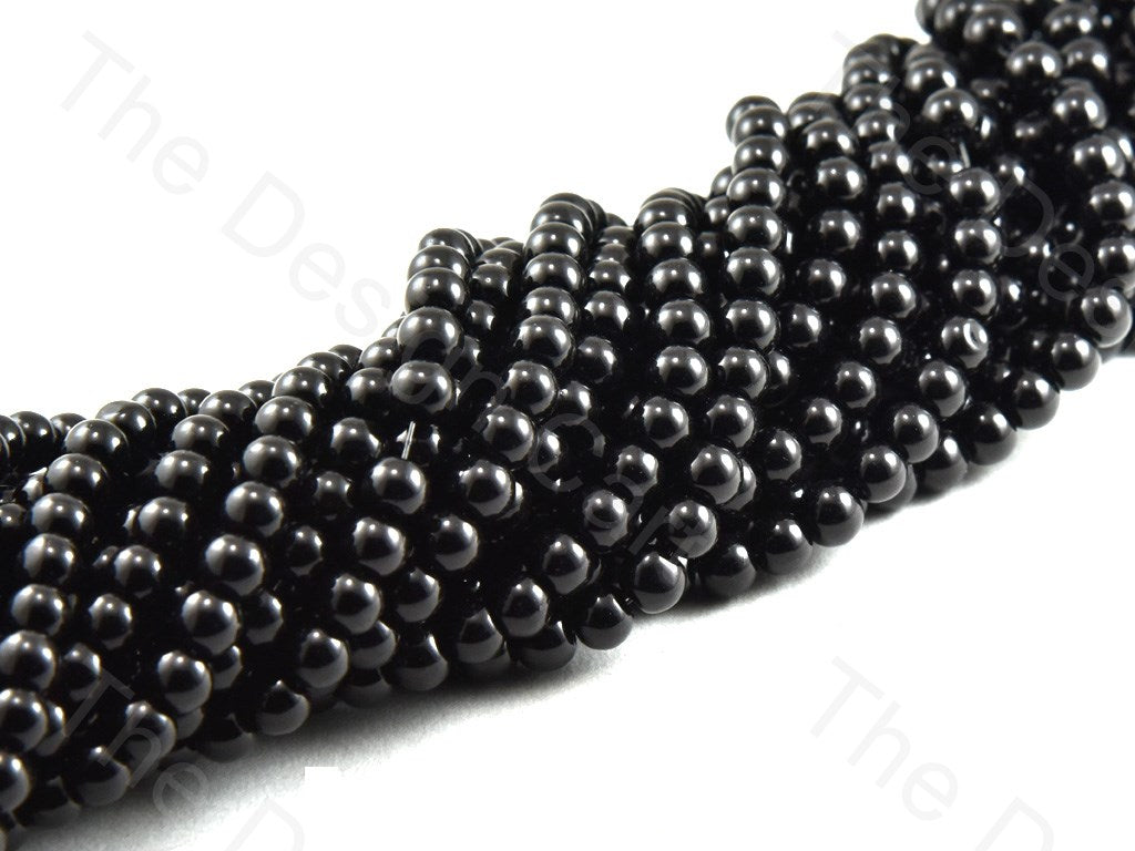 black-spherical-glass-pearl (12421129683)