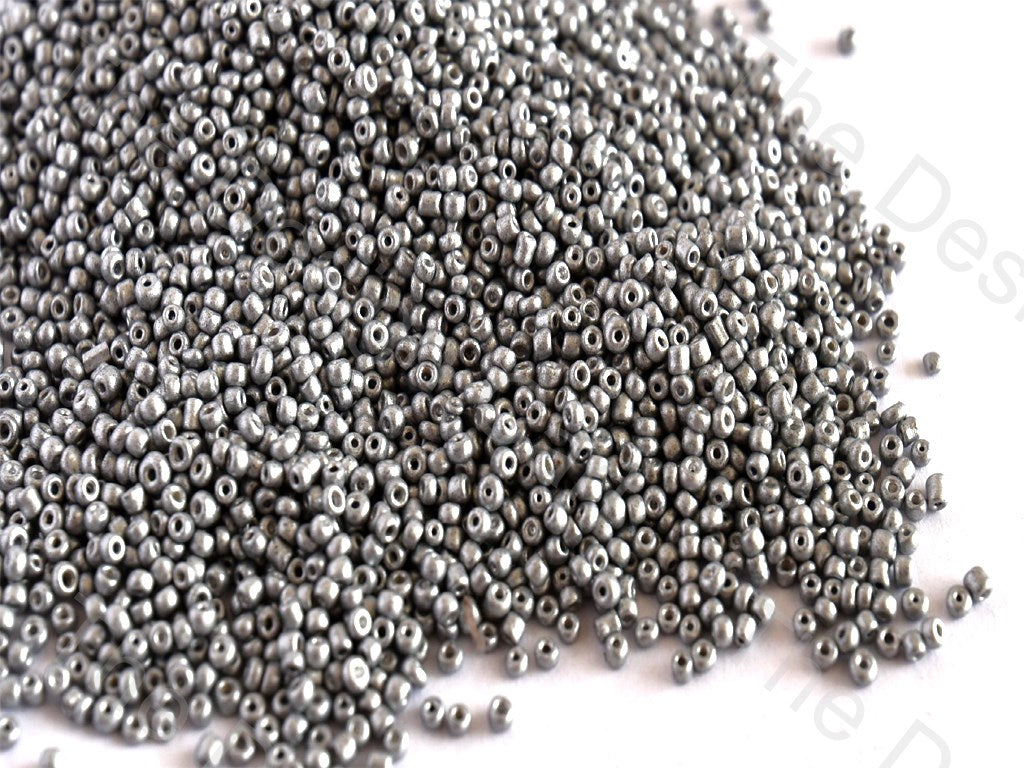 Mercury Silver Round Rocailles Seed Beads | The Design Cart (10693011155)
