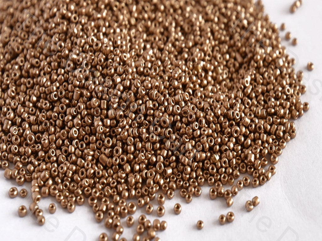 Medium Uni Gold Round Rocailles Seed Beads | The Design Cart (10693008915)