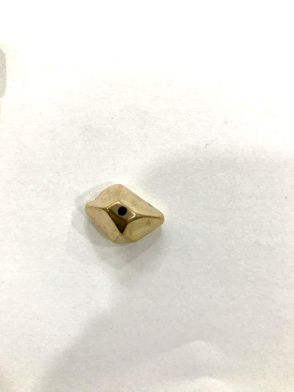 antique-golden-uneven-pyramid-shaped-ccb-plastic-beads