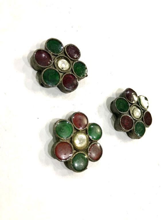 antique-metal-flower-with-jaipuri-red-and-green-enamel