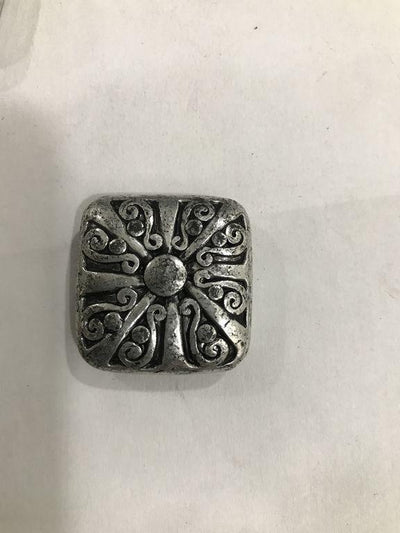 antique-silver-square-shaped-plastic-beads