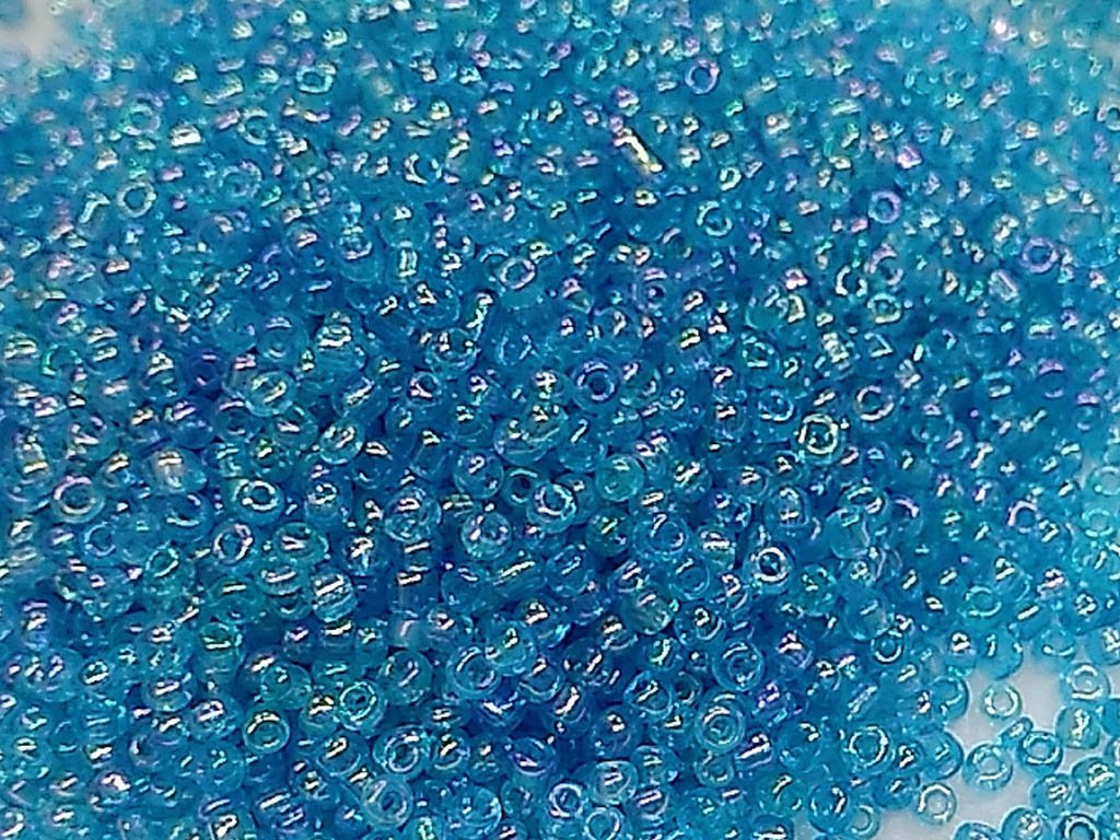 aqua-blue-transparent-rainbow-round-rocaille-glass-seed-beads