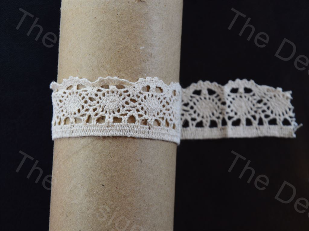 off-white-design-3-crochet-cotton-lace