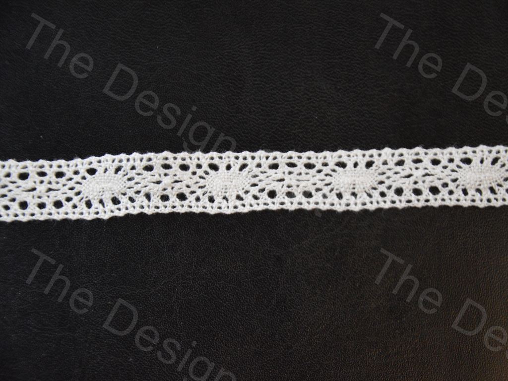 off-white-design-18-crochet-cotton-lace