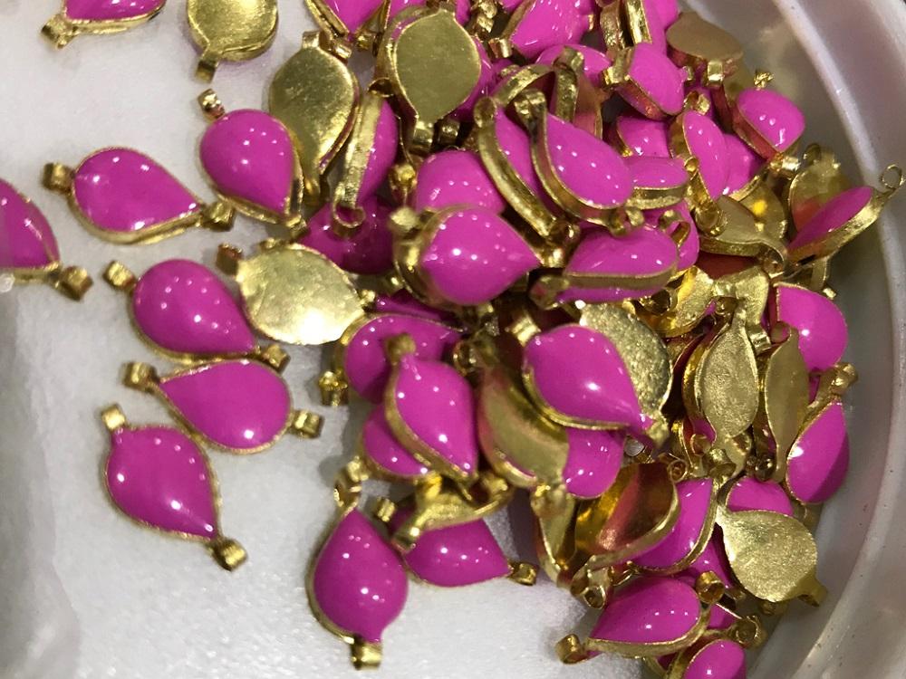 baby-pink-drop-metal-kundan-stone-with-enamel-12x6-mm
