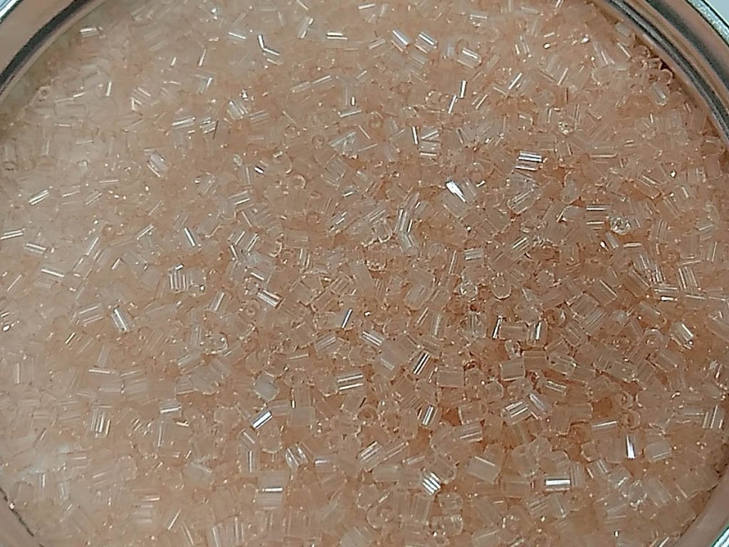 baby-pink-transparent-2-cut-glass-seed-beads