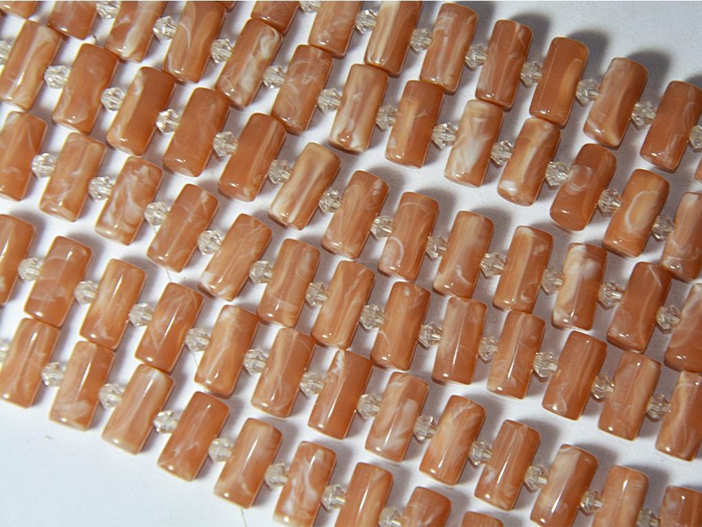 beige-cylindrical-resin-beads