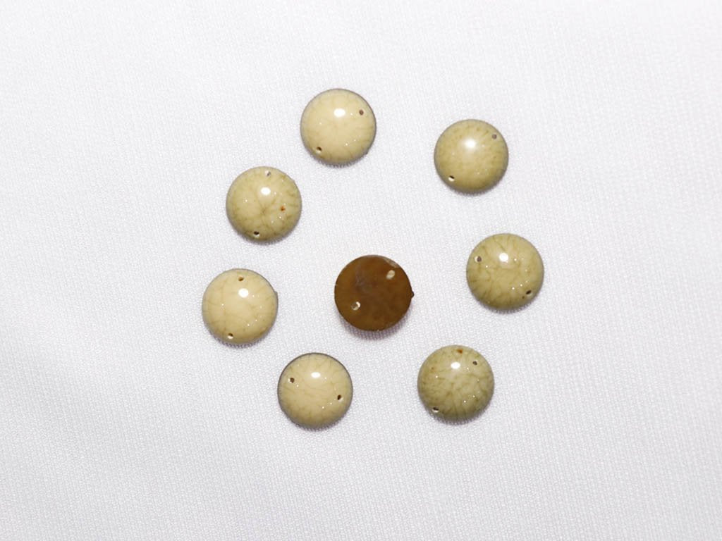beige-designer-dyeable-circular-plastic-stones-12-mm