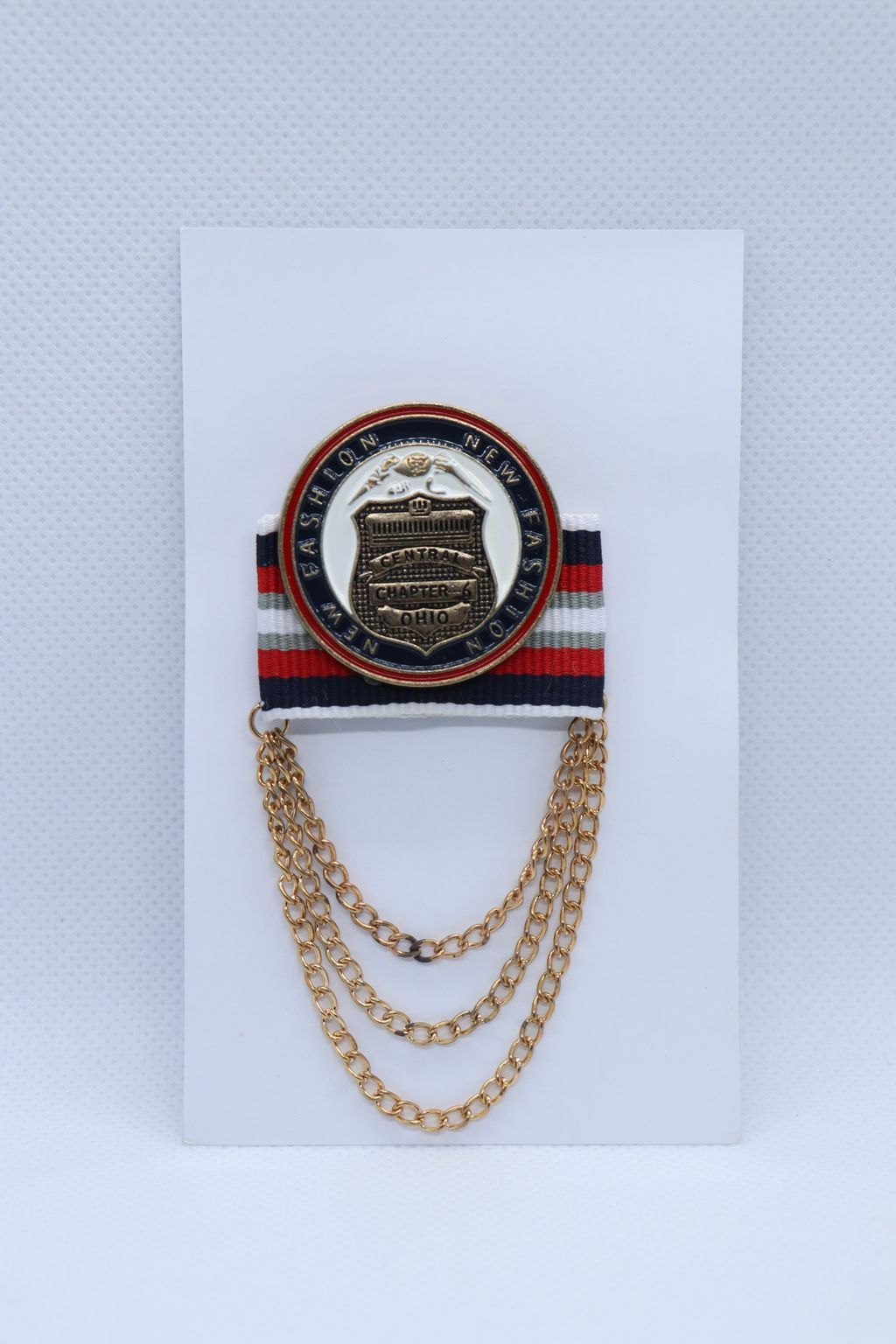 big-fashion-badge-brooch
