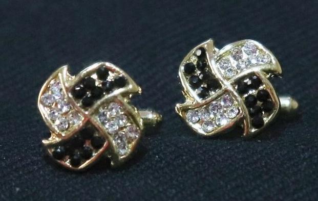 black-and-white-windmill-design-golden-metallic-cufflinks