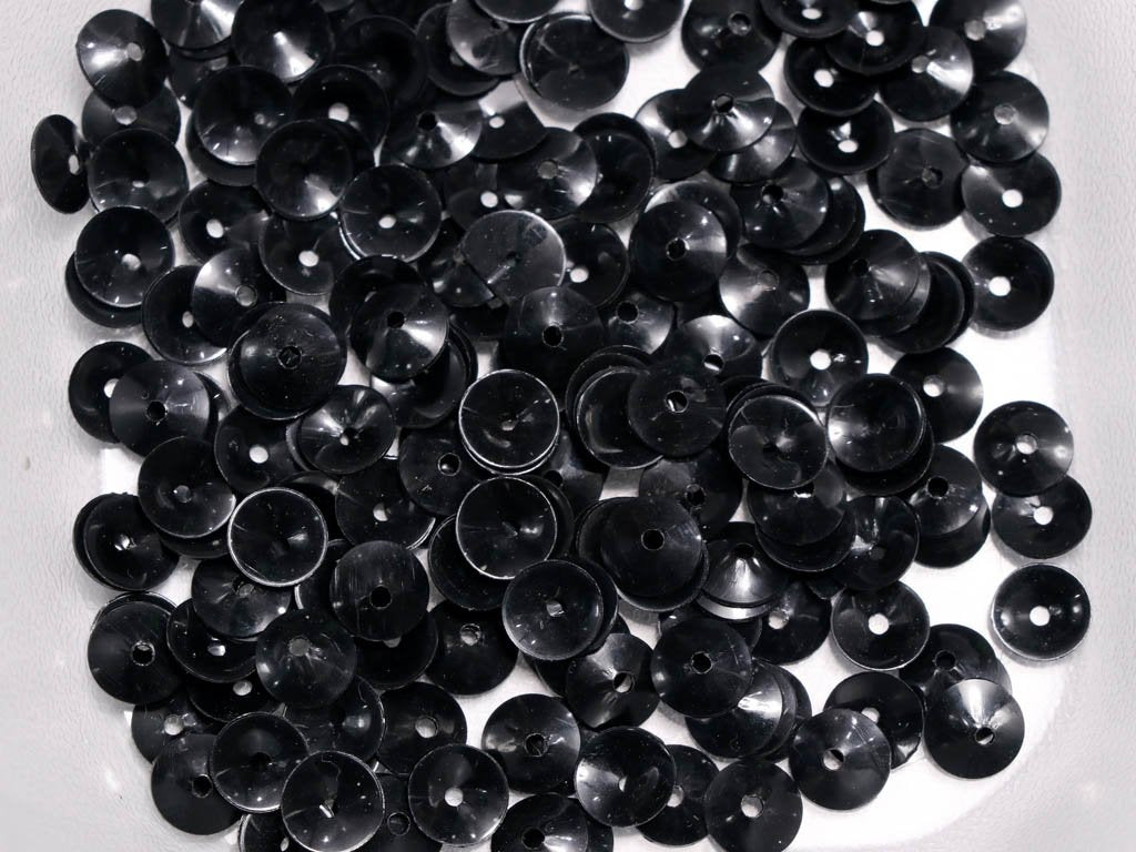 black-center-hole-bowl-plastic-sequins