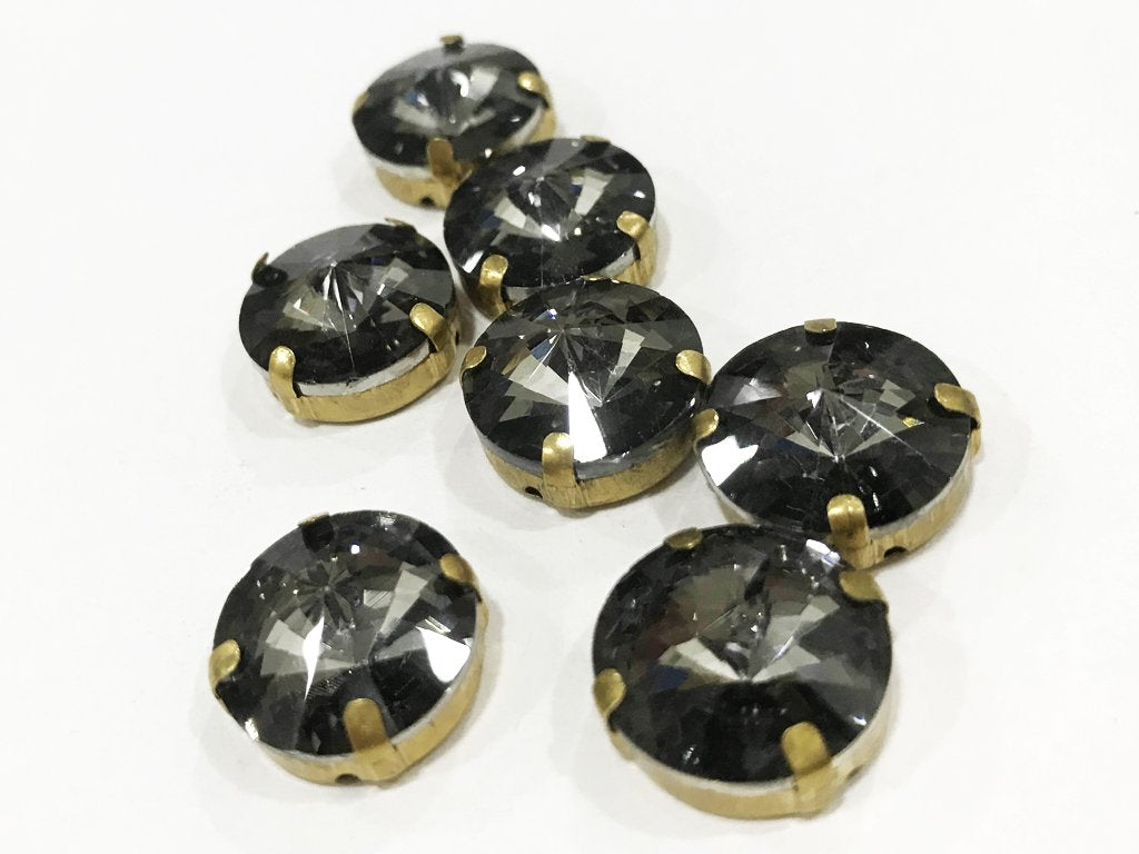black-circular-glass-stones-with-brass-catcher-16-mm