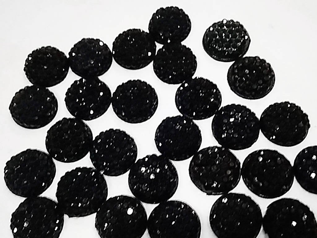 black-circular-sugar-2-hole-plastic-stones-12-mm