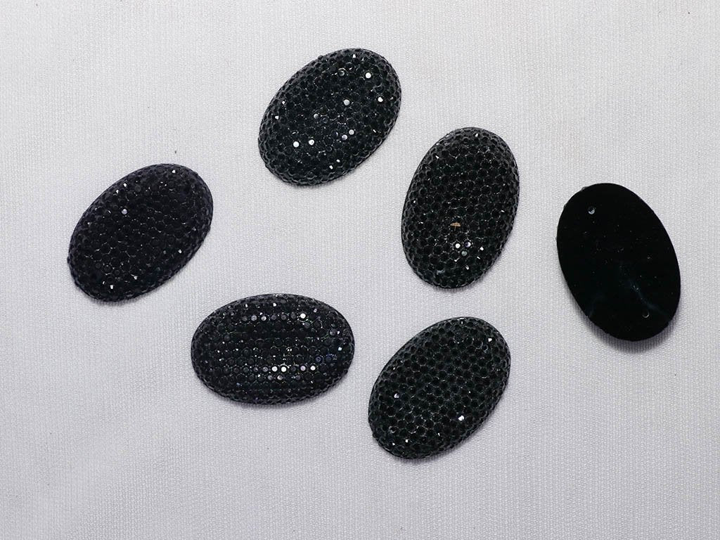 black-designer-oval-plastic-stones-30x20-mm