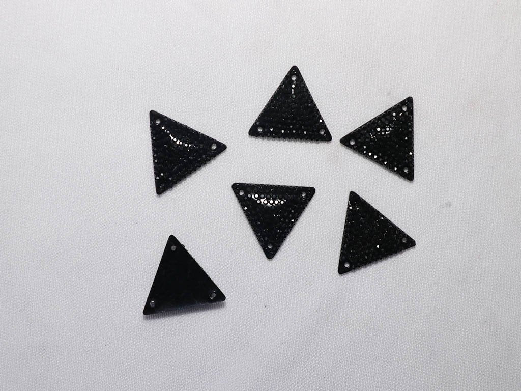 black-designer-triangular-plastic-stones-23x23-mm