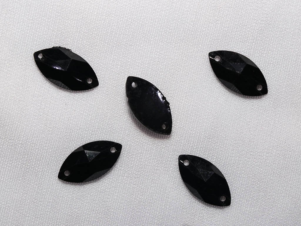 black-eye-plastic-stones-9x18-mm