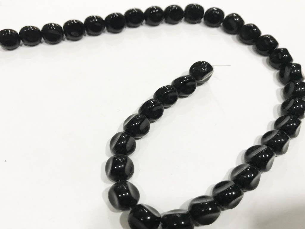 black-fancy-twisted-c-shape-pressed-glass-beads-8-mm