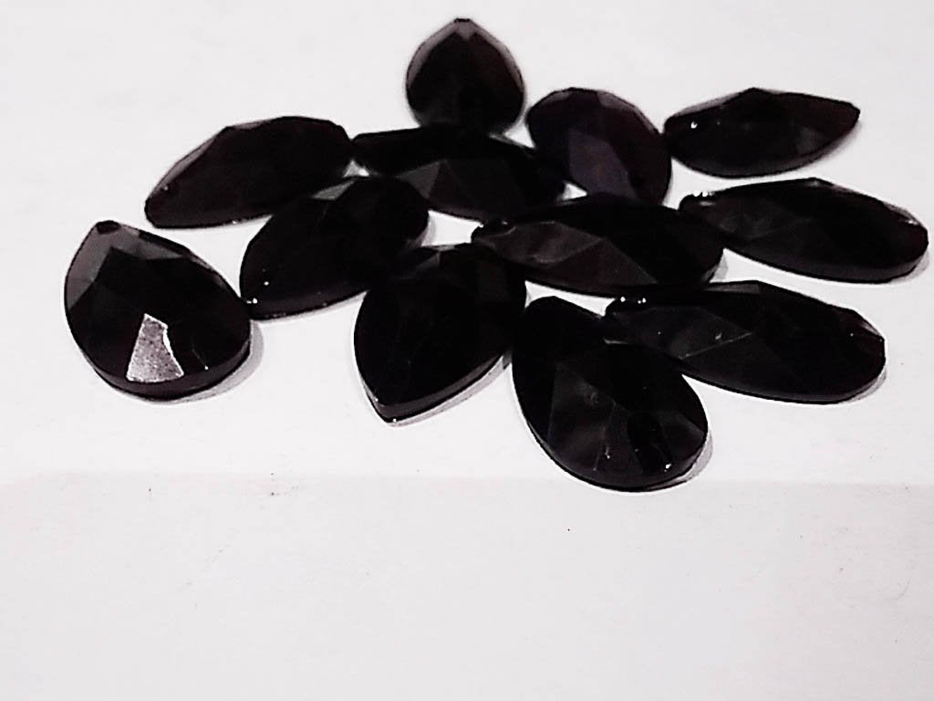 black-flat-drop-2-hole-plastic-stones-20x30-mm