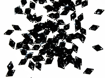 black-kite-2-hole-plastic-sequins