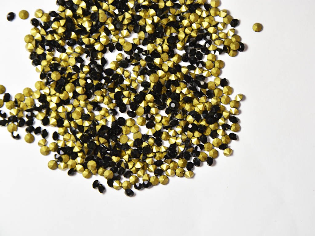 black-octagonal-glass-zircons-stones