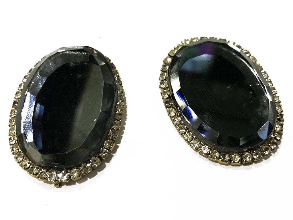 black-oval-metal-embellishment-with-crystal-frame-35x48-mm