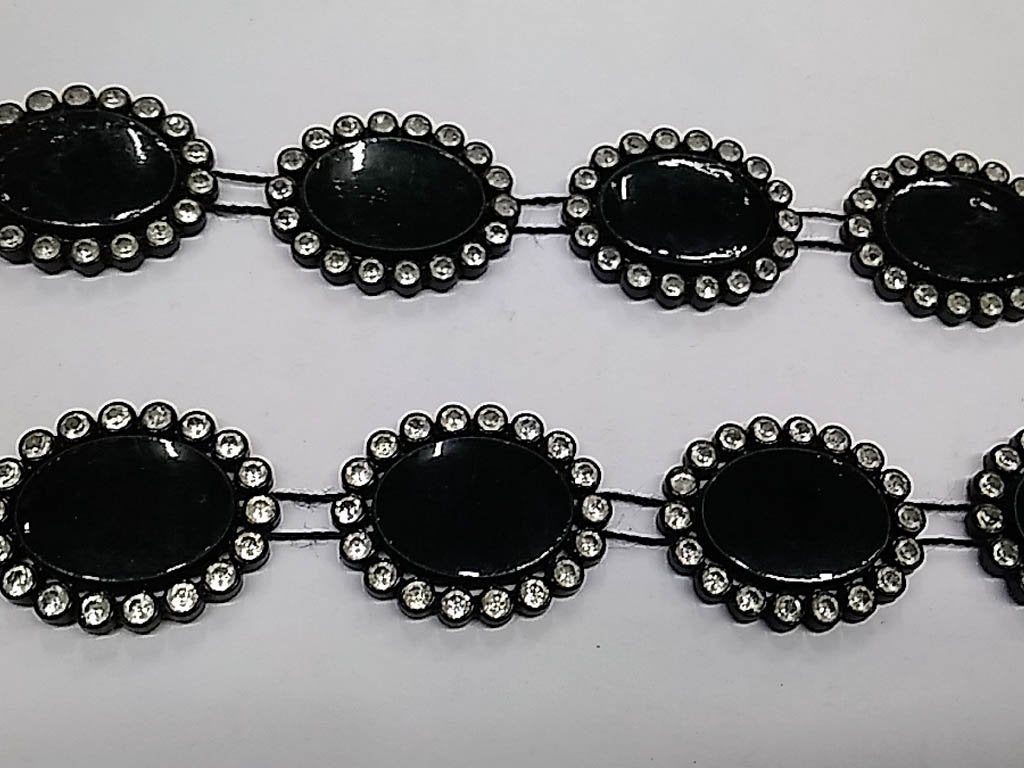 black-oval-stone-studded-plastic-lace-with-enamel-fill-18x13-mm