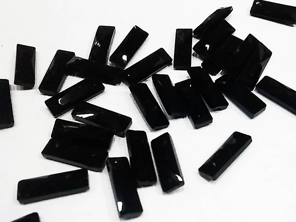 black-rectangular-stick-glass-stones-with-pointed-back