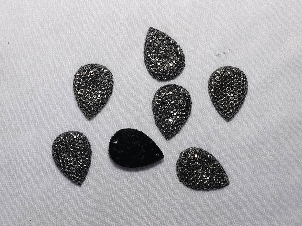 black-silver-drop-designer-plastic-stones-18x25-mm