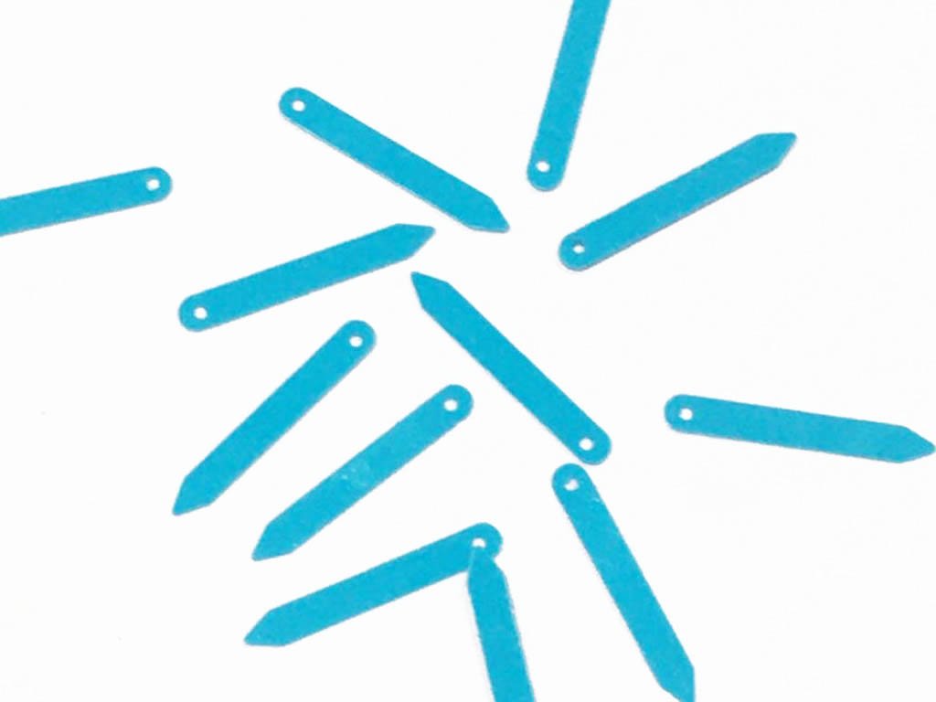 blue-arrow-1-hole-plastic-sequins