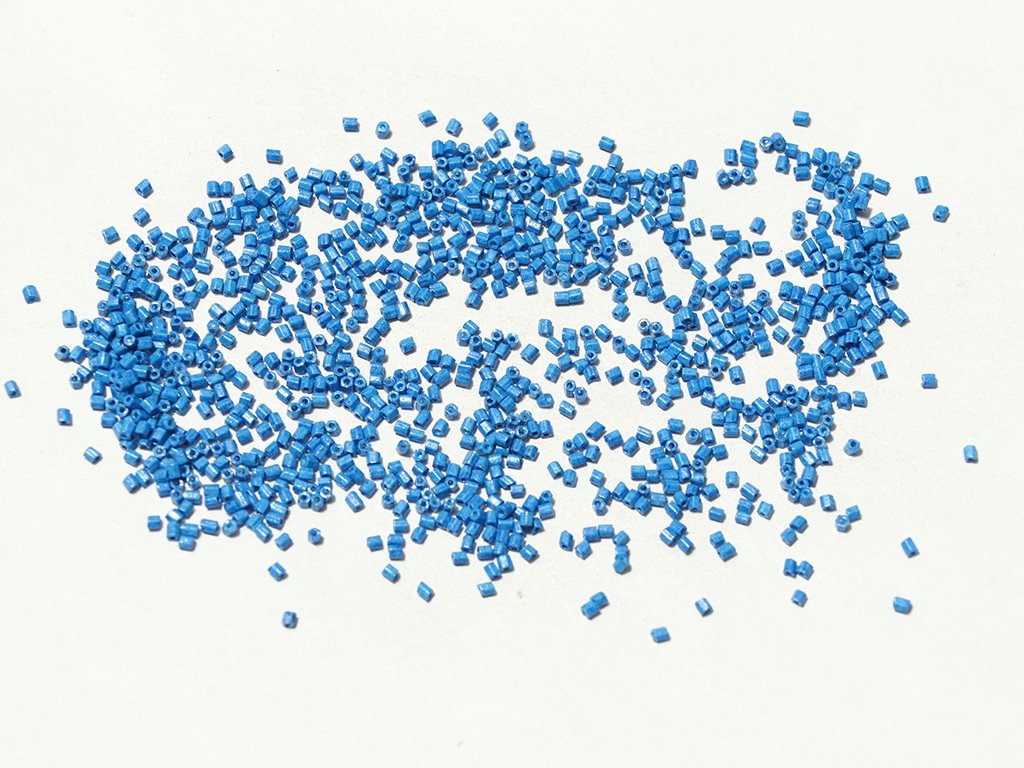 blue-opaque-2-cut-glass-seed-beads