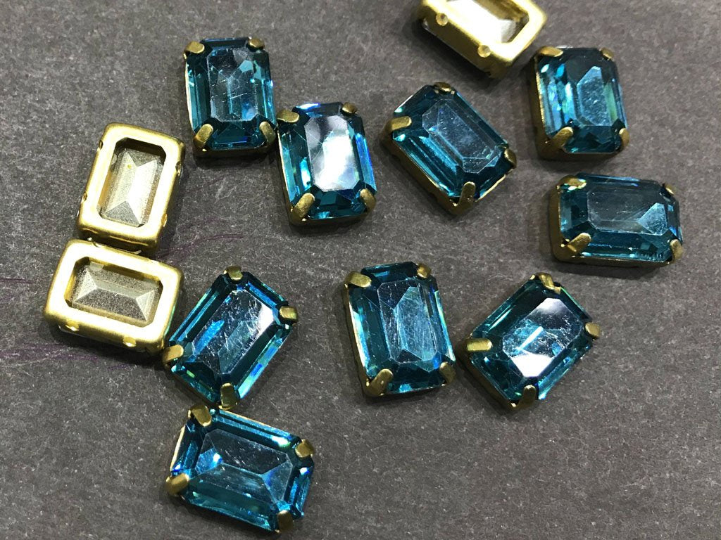 blue-rectangular-resin-stones-with-catcher-14x10-mm