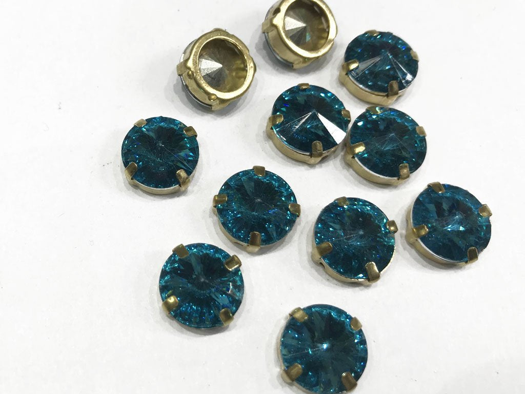 blue-shiny-opal-circular-resin-stones-with-catcher-12-mm