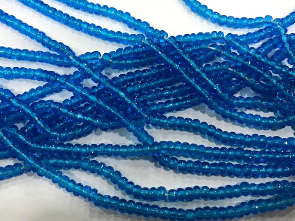 blue-transparent-spherical-glass-seed-beads-5-mm